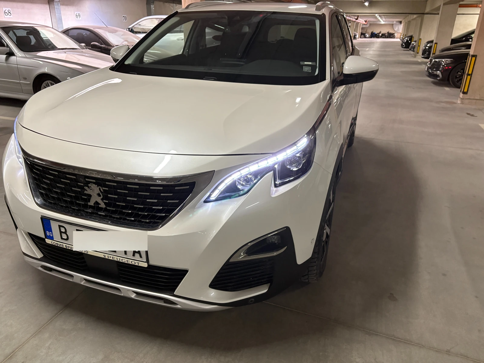 Peugeot 5008 1.2 PureTech, снимка 3 - Автомобили и джипове - 54442628