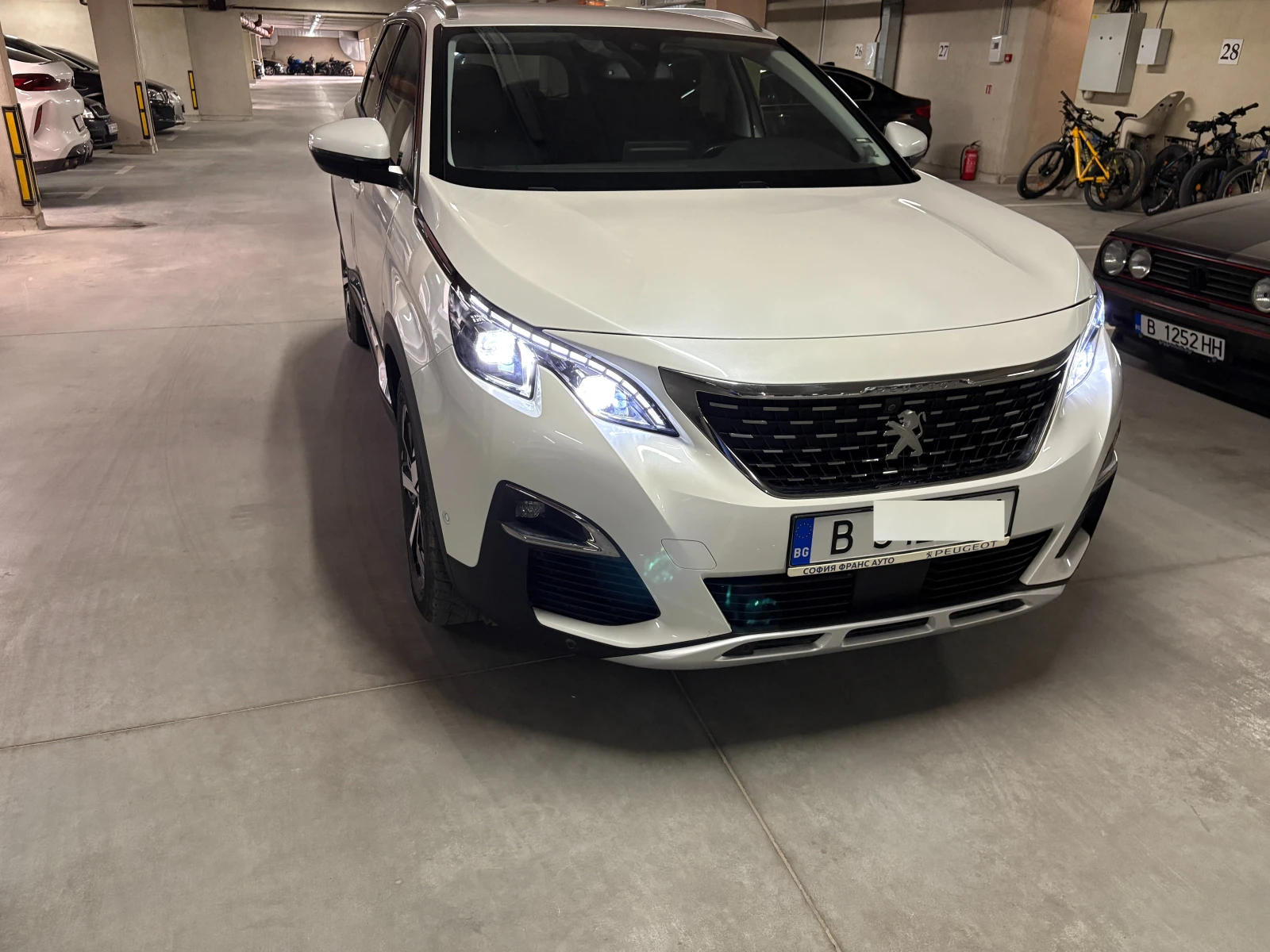 Peugeot 5008 1.2 PureTech, снимка 2 - Автомобили и джипове - 54442628