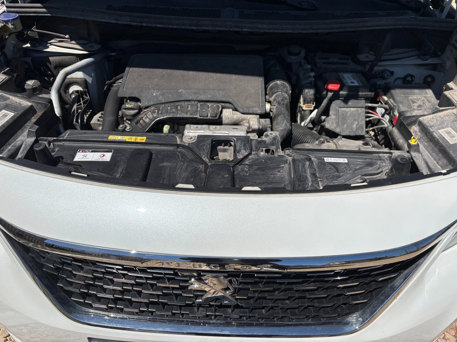 Peugeot 5008 1.2 PureTech, снимка 16 - Автомобили и джипове - 54442628