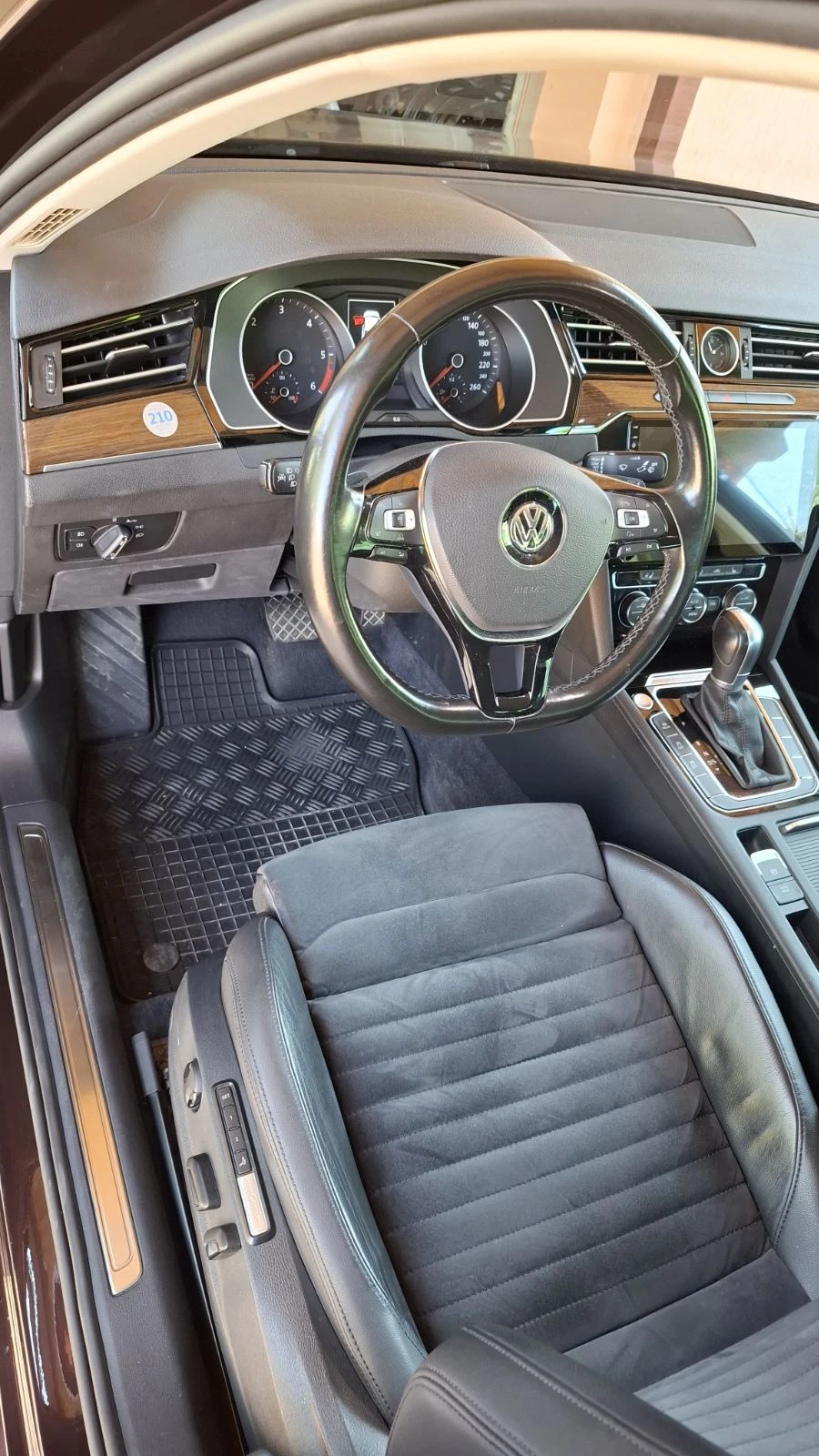 VW Passat 2.0 TDI Highline - ����� Alcantara | Mobile.bg � ����������� 8
