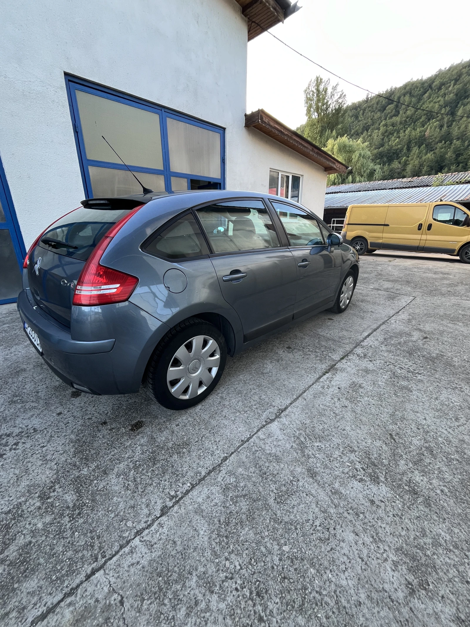 Citroen C4, снимка 3 - Автомобили и джипове - 55366219