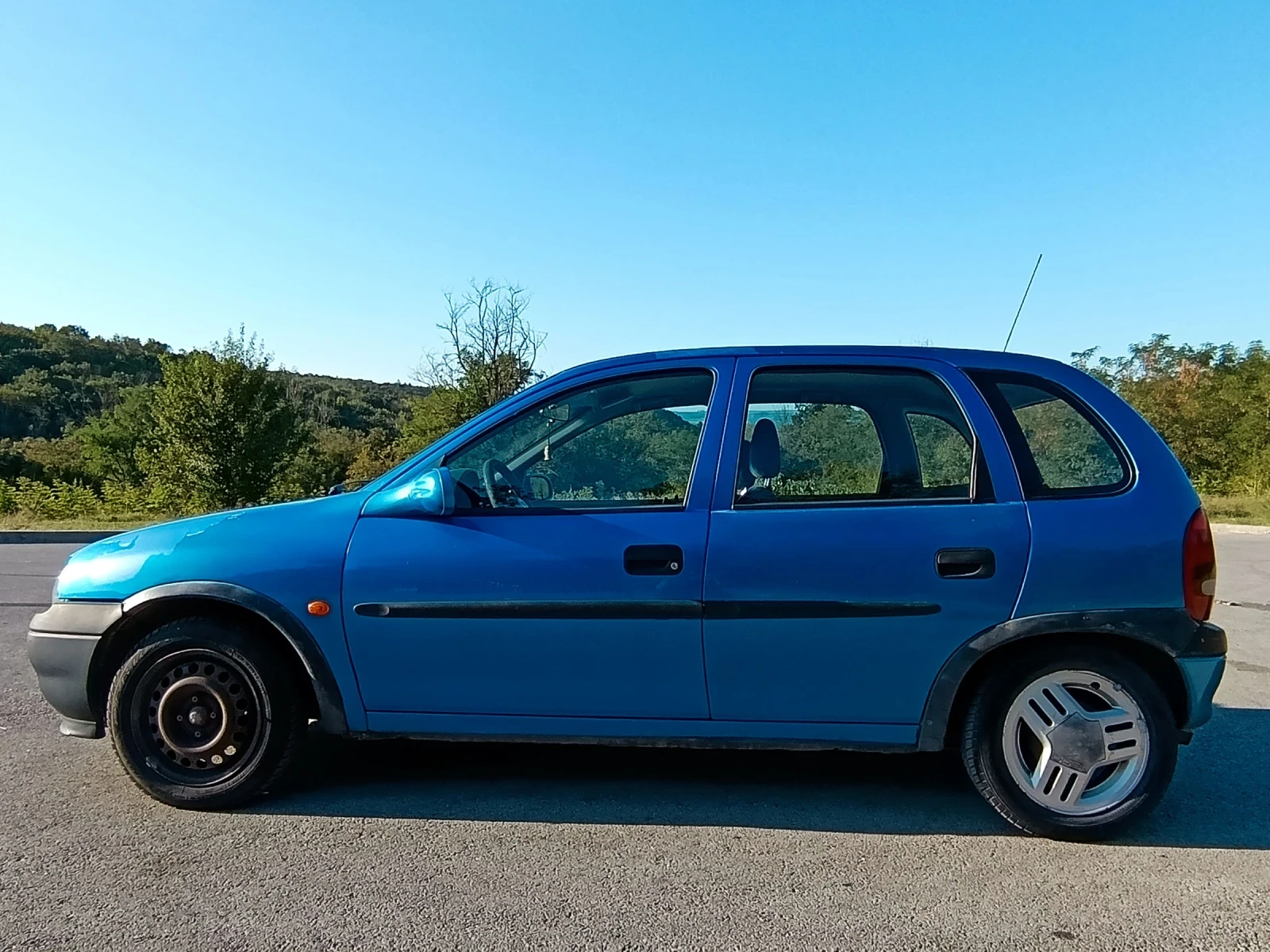 Opel Corsa C, снимка 4 - Автомобили и джипове - 55772258