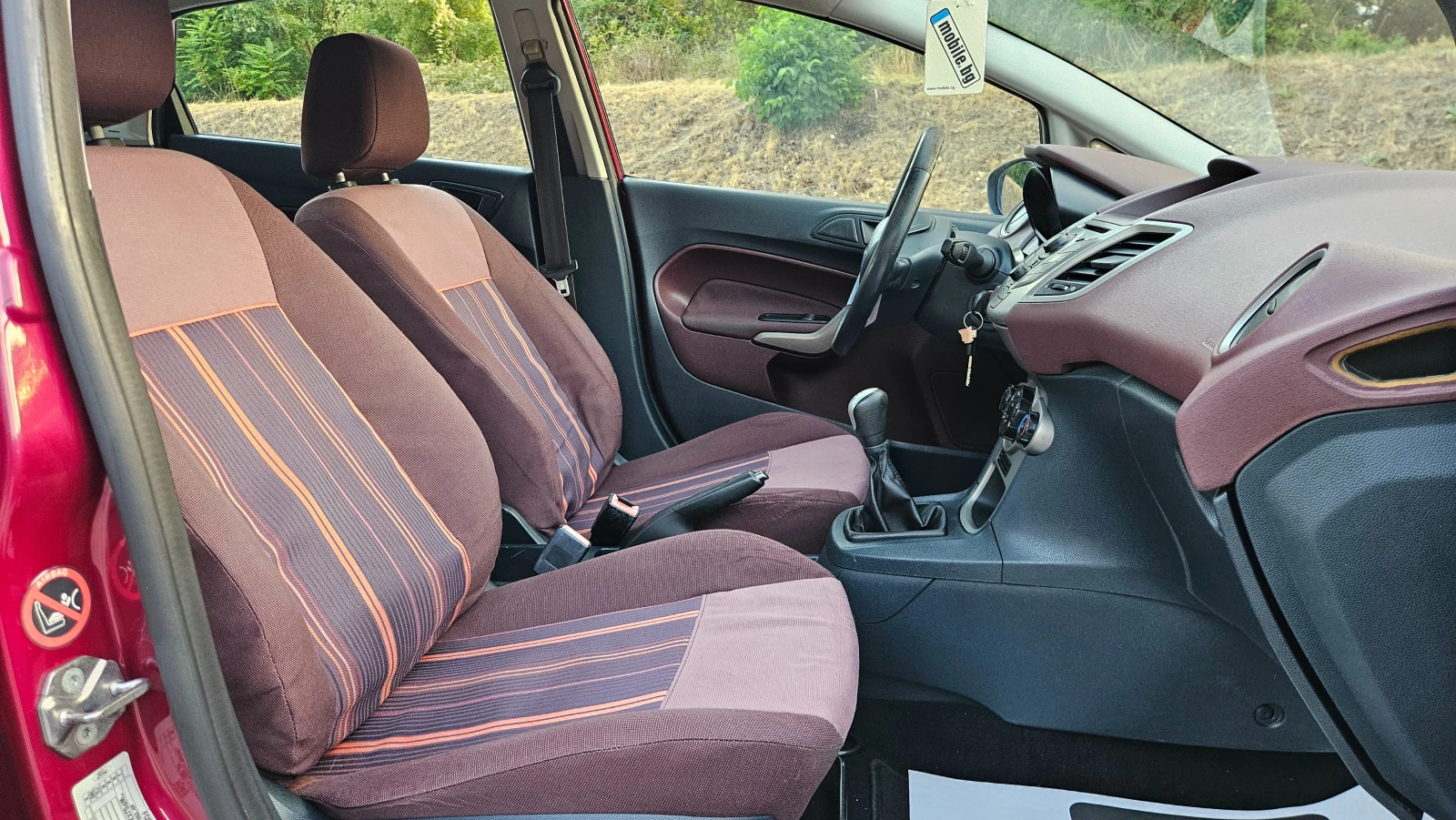 Ford Fiesta 1.4 KLIMA/BENZIN, снимка 12 - Автомобили и джипове - 55806651