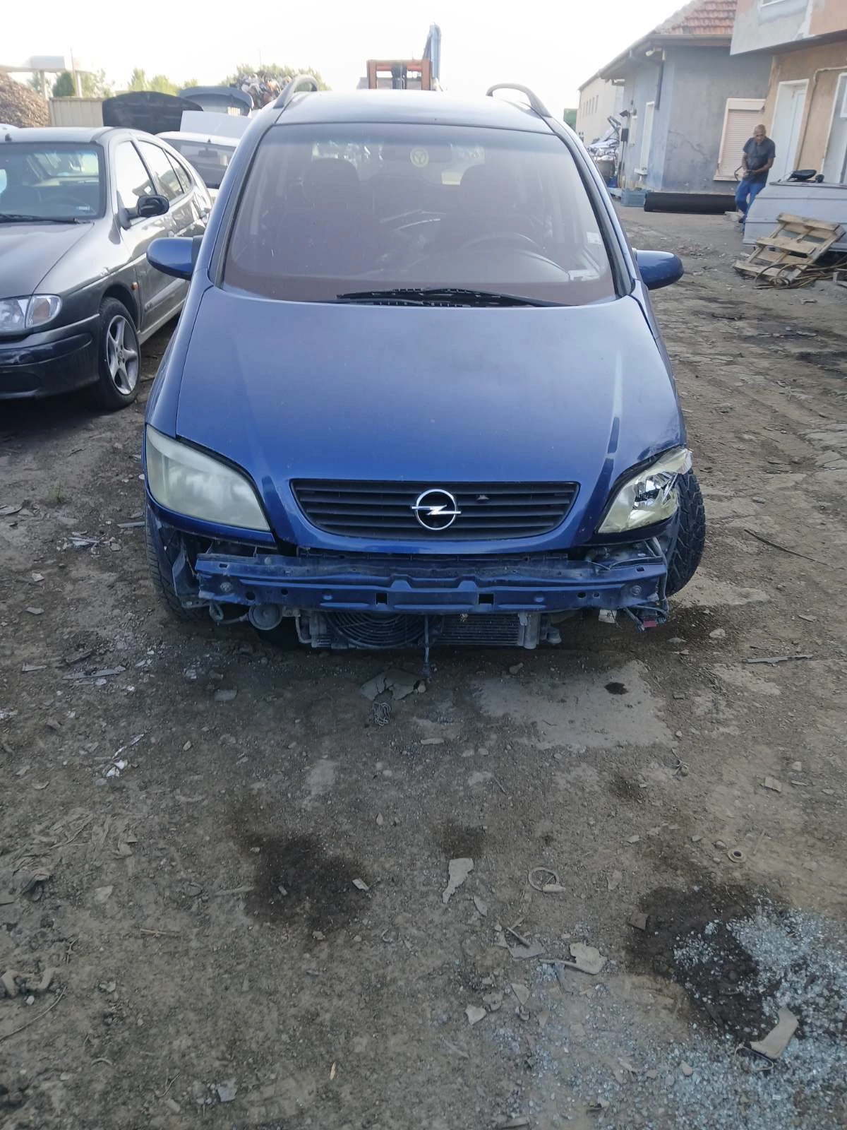 Opel Zafira, снимка 4 - Автомобили и джипове - 55946695