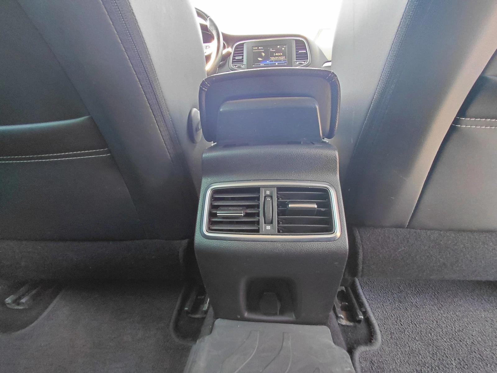 Renault Megane 1.5 dCi/115к.с/Intens, снимка 15 - Автомобили и джипове - 56069867
