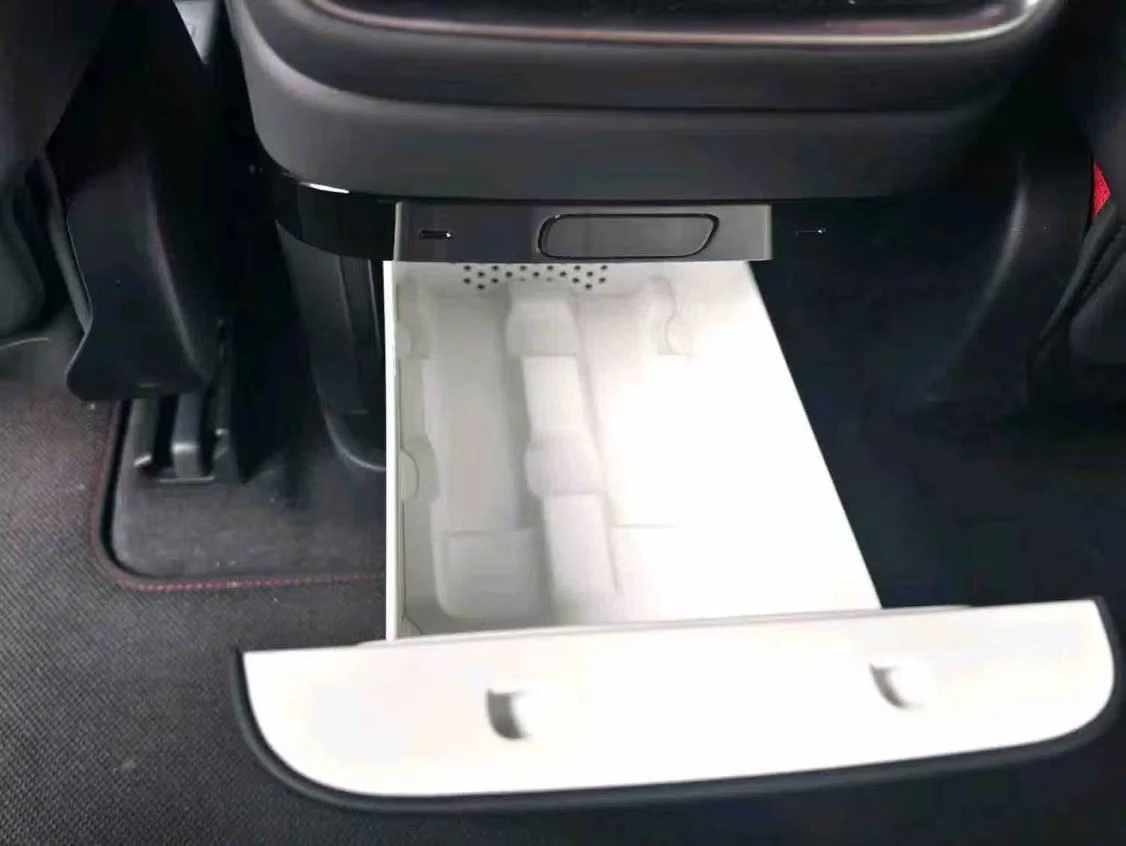 Xiaomi YU7 YU7 GT | 1003 �.�. | AWD 4X4 | 101.7 kWh | FULL EX | Mobile.bg � ����������� 10