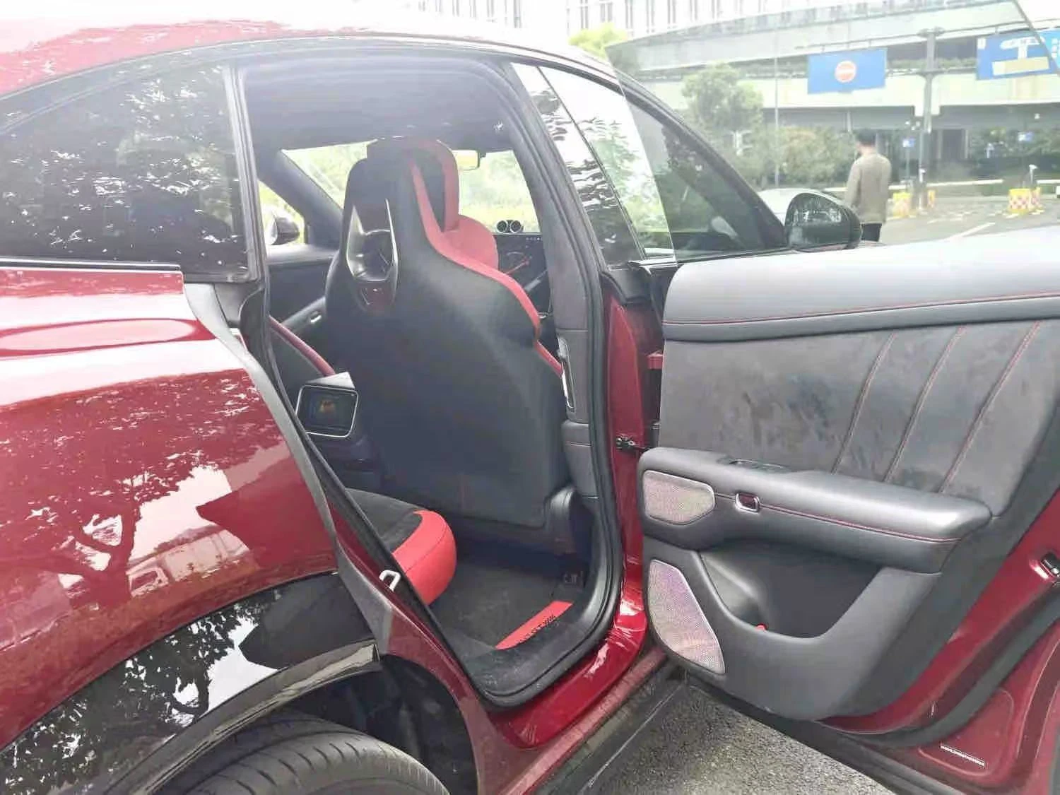 Xiaomi YU7 YU7 GT | 1003 �.�. | AWD 4X4 | 101.7 kWh | FULL EX | Mobile.bg � ����������� 7