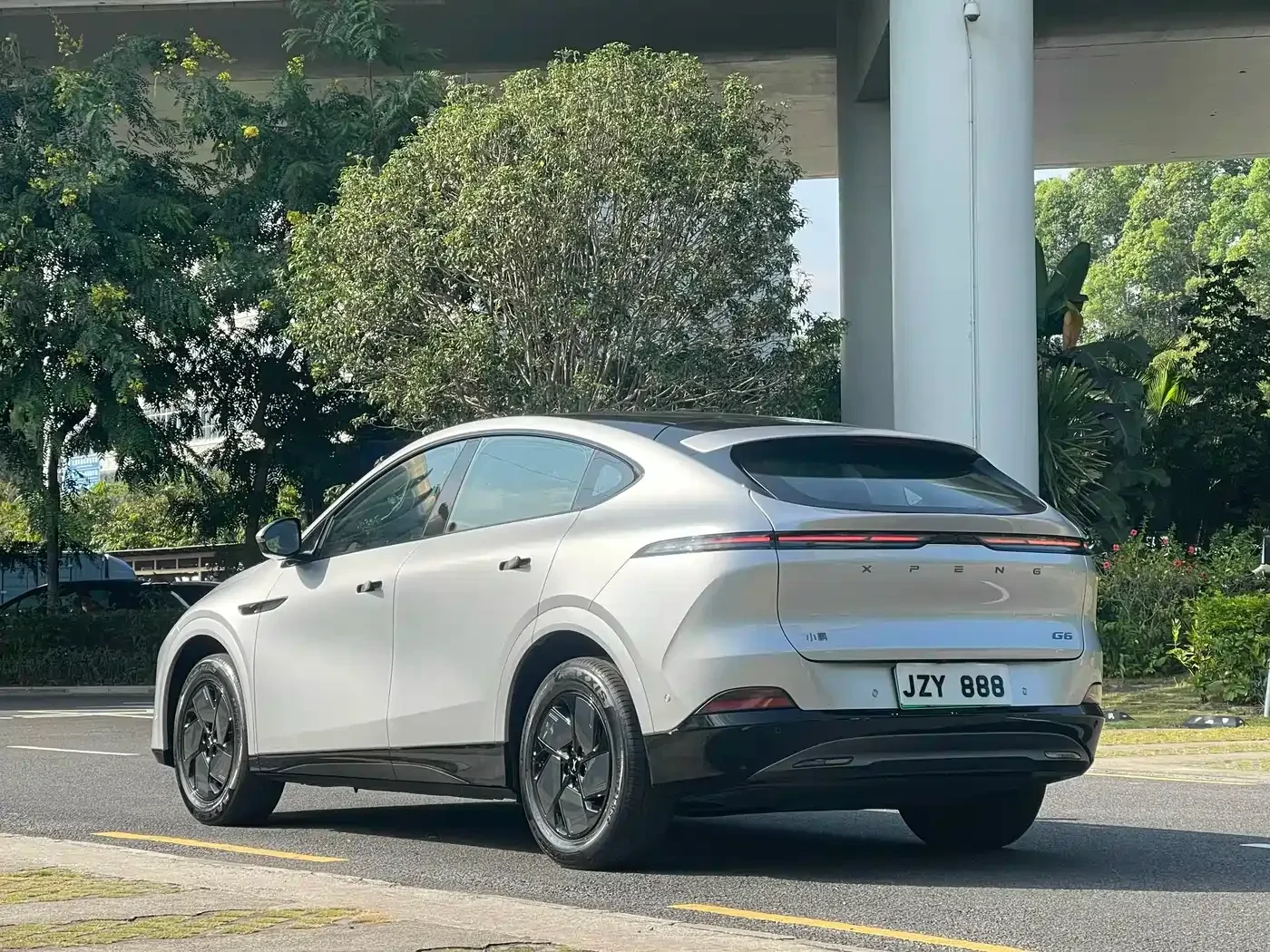Xpeng G6 625 Long Range Max Flagship Edition, снимка 5 - Автомобили и джипове - 56723490
