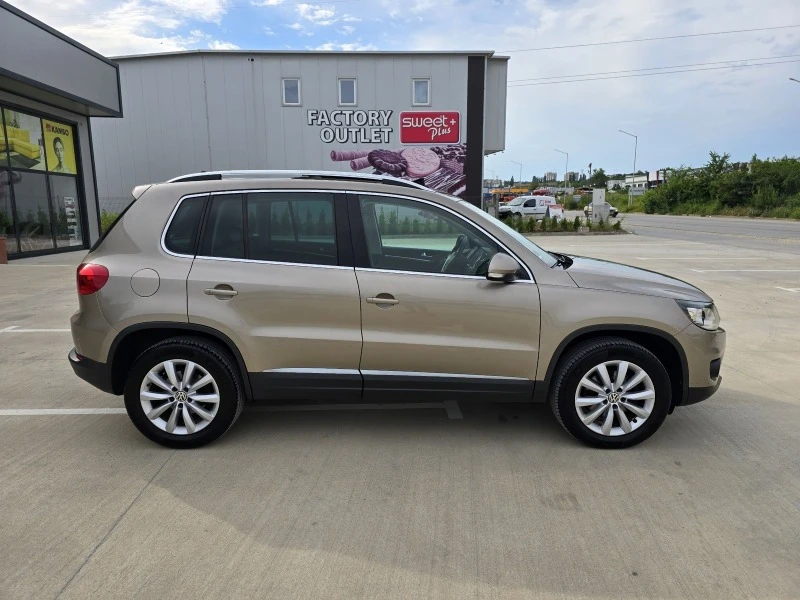 VW Tiguan 2.0tdi 140k.c * DSG * Панорама * Кожа * Facelift *, снимка 4 - Автомобили и джипове - 46136989