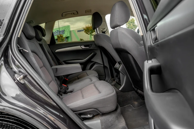 Audi Q5, снимка 9 - Автомобили и джипове - 52530544