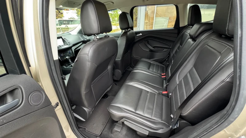 Ford Escape, снимка 11 - Автомобили и джипове - 52568218