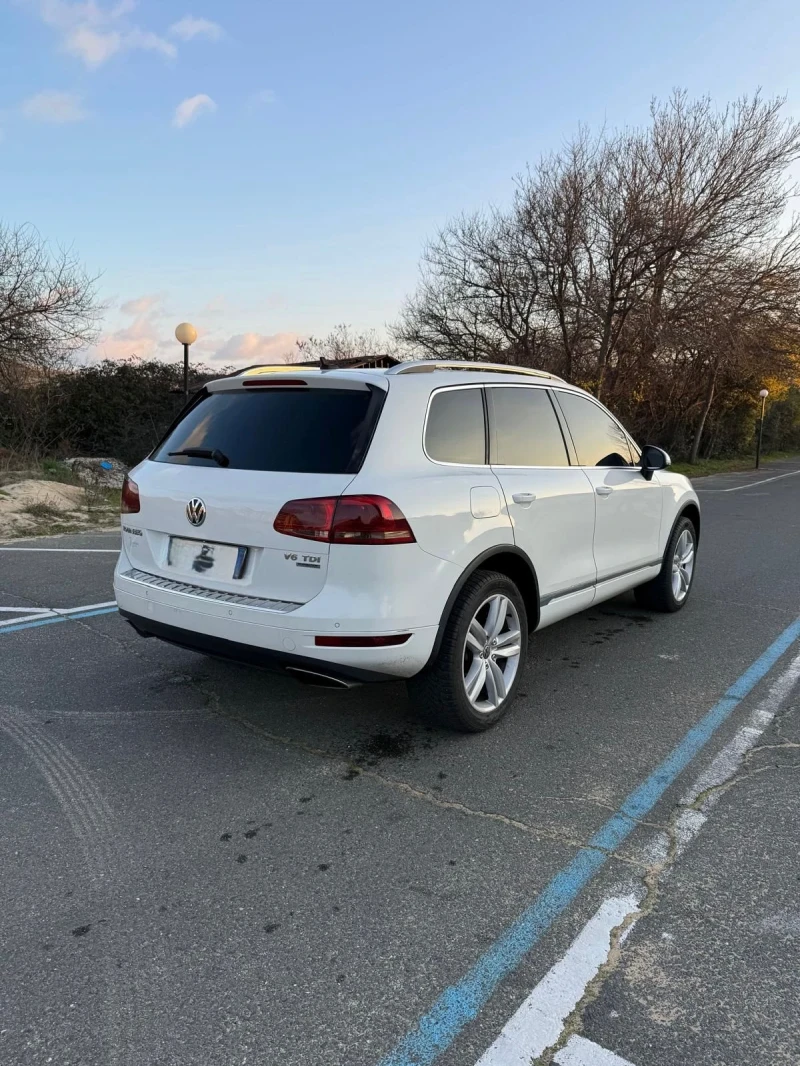 VW Touareg Tdi, снимка 3 - Автомобили и джипове - 53031150