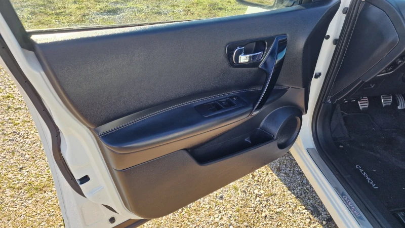 Nissan Qashqai 1.5DCI-TEKNA , снимка 9 - Автомобили и джипове - 53110814