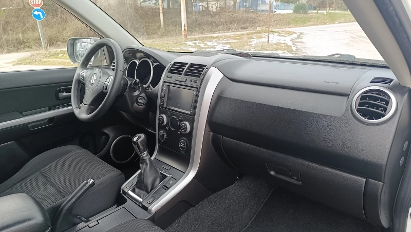 Suzuki Grand vitara 1.9 DD-S Facelift, снимка 10 - Автомобили и джипове - 53201901