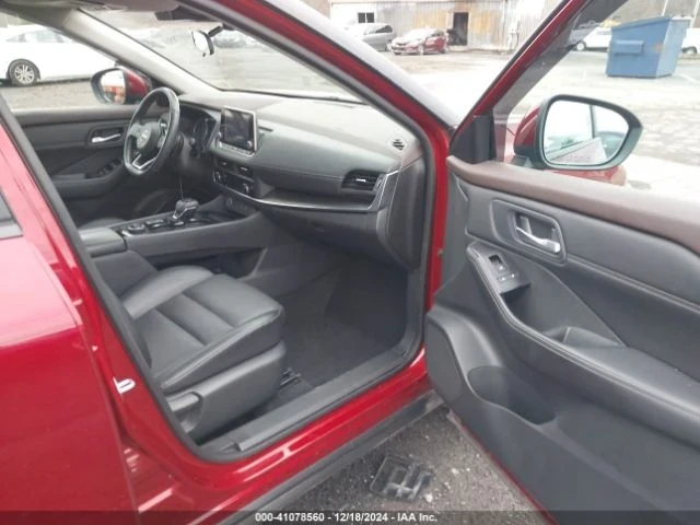 Nissan Rogue, снимка 9 - Автомобили и джипове - 48720705