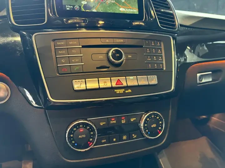 Mercedes-Benz GLE 350, снимка 13 - Автомобили и джипове - 53967095