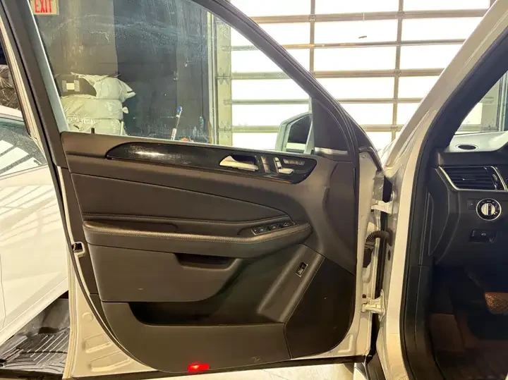 Mercedes-Benz GLE 350, снимка 7 - Автомобили и джипове - 53967095