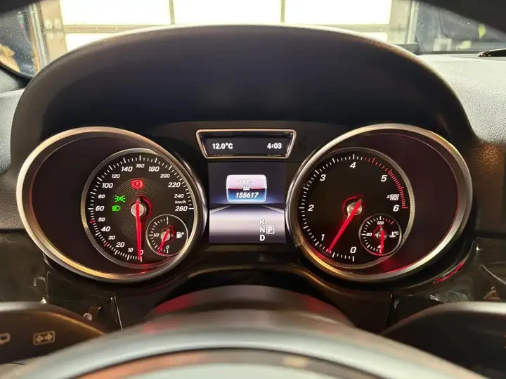 Mercedes-Benz GLE 350, снимка 10 - Автомобили и джипове - 53967095