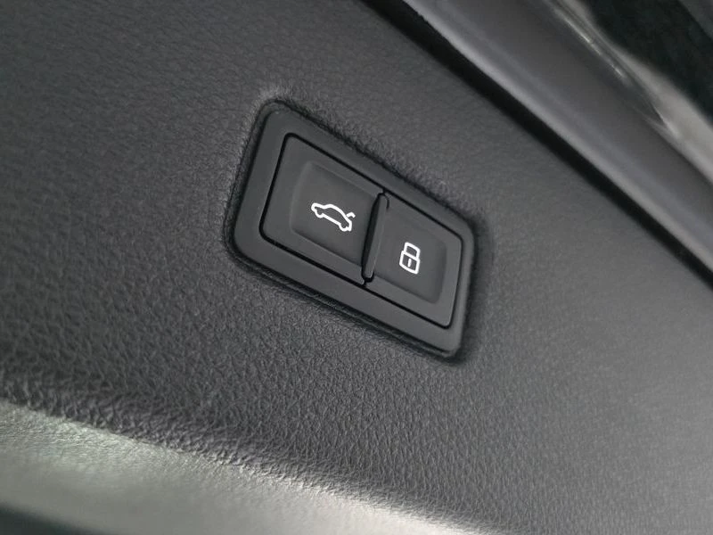 Audi Q7 2.0 CYM Automatic, снимка 15 - Автомобили и джипове - 55462857