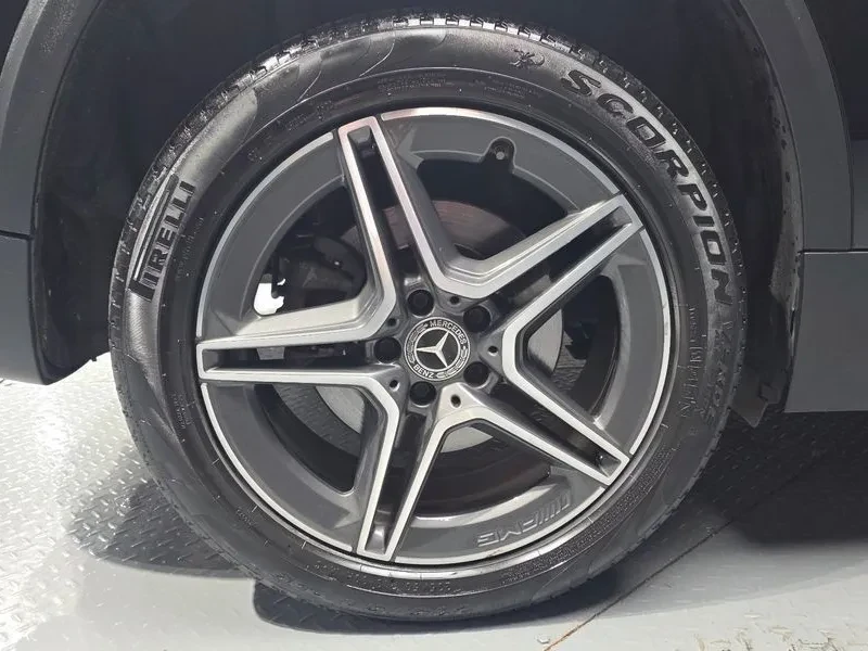 Mercedes-Benz GLA 220 4MATIC AMG/ DIST/ PANO/�������/ ������� | Mobile.bg � ����������� 5