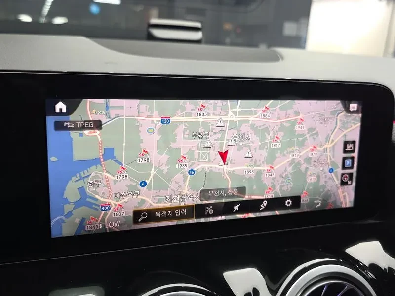 Mercedes-Benz GLA 220 4MATIC AMG/ DIST/ PANO/�������/ ������� | Mobile.bg � ����������� 15