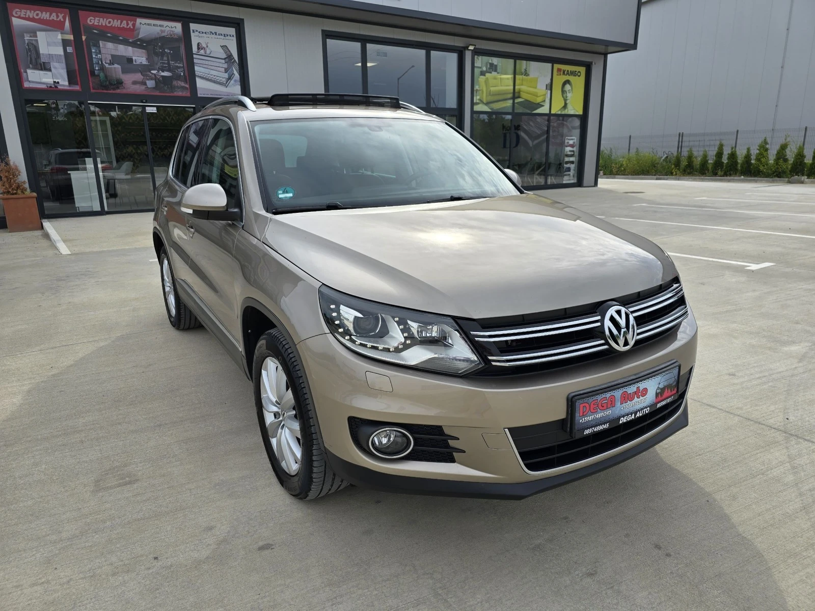 VW Tiguan 2.0tdi 140k.c * DSG * Панорама * Кожа * Facelift * - изображение 3