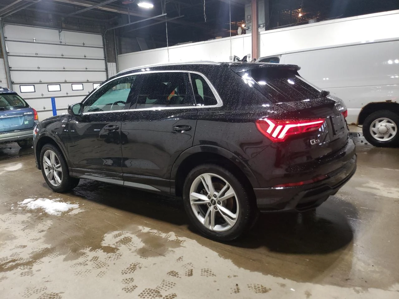 Audi Q3 Premium Plus S-Line* Дистроник* Диг.табло* Пано*  - изображение 3
