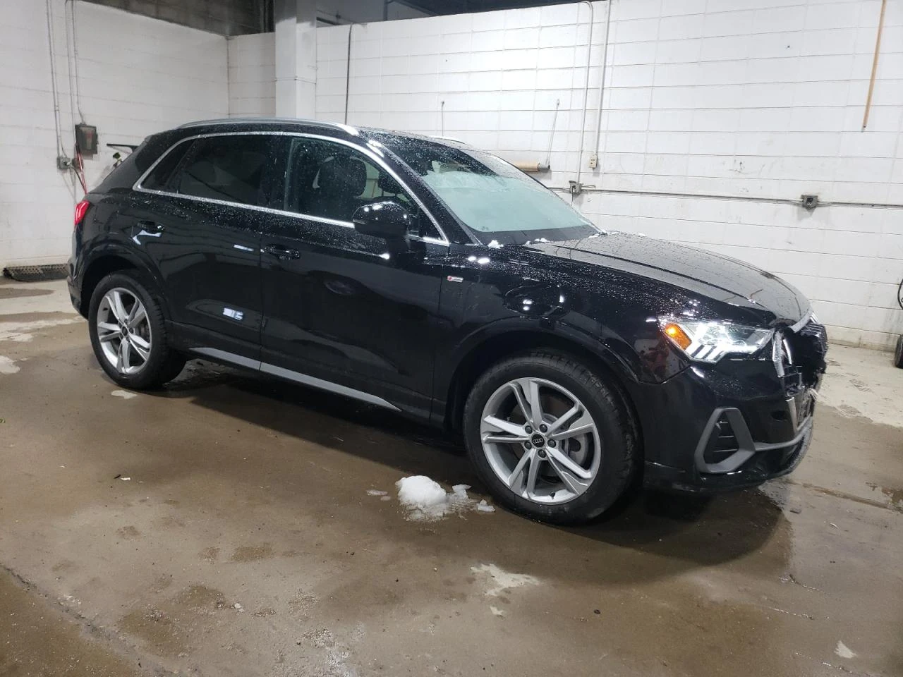 Audi Q3 Premium Plus S-Line* Дистроник* Диг.табло* Пано*  - изображение 6