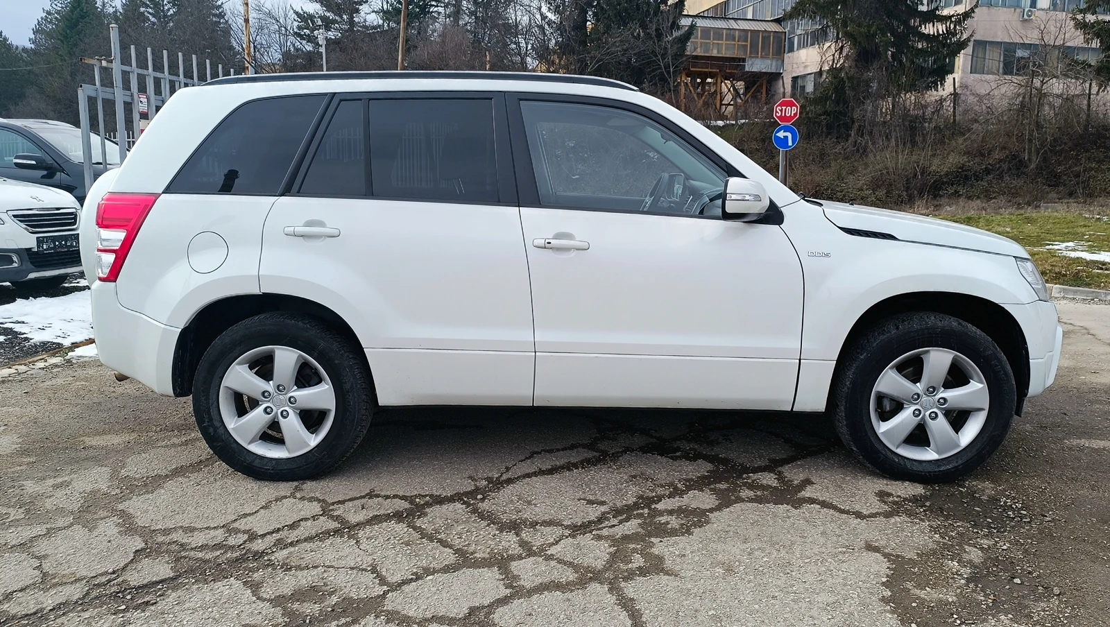 Suzuki Grand vitara 1.9 DD-S Facelift - изображение 6