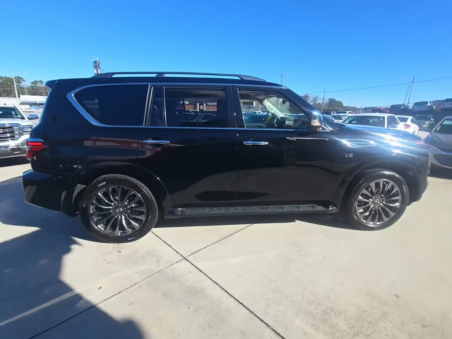 Nissan Armada PLATINUM 5.6L 3xTV/ОБДУХВАНЕ/DISTRONIC/FULL!!! - изображение 2