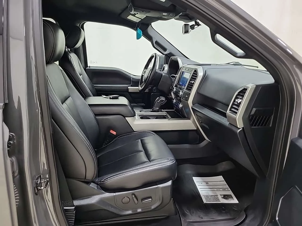 Ford F150 * 4WD SuperCrew 5.5' Box * ПОДГРЕВ* KEYLESS* , снимка 5 - Автомобили и джипове - 53933995