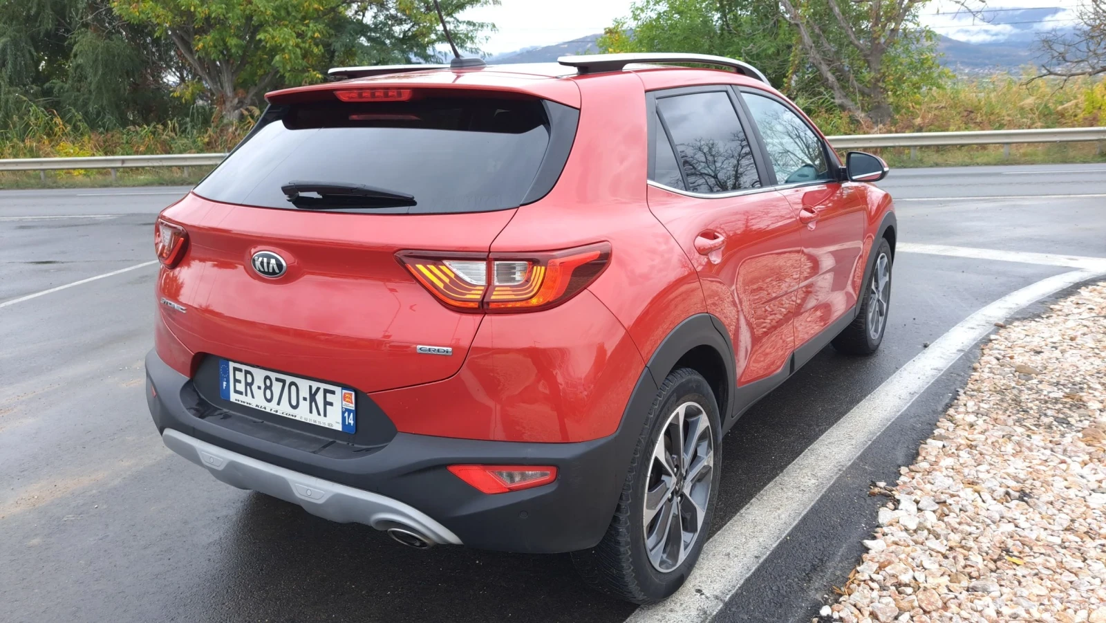 Kia Stonic 1.6 CRDI NAVI CAMERA, снимка 6 - Автомобили и джипове - 55824417