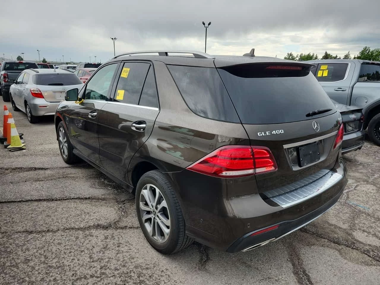 Mercedes-Benz GLE 400 * CARFAX * ПАНОРАМА * 2 КЛЮЧА * АВТОКРЕДИТ * , снимка 4 - Автомобили и джипове - 55194037