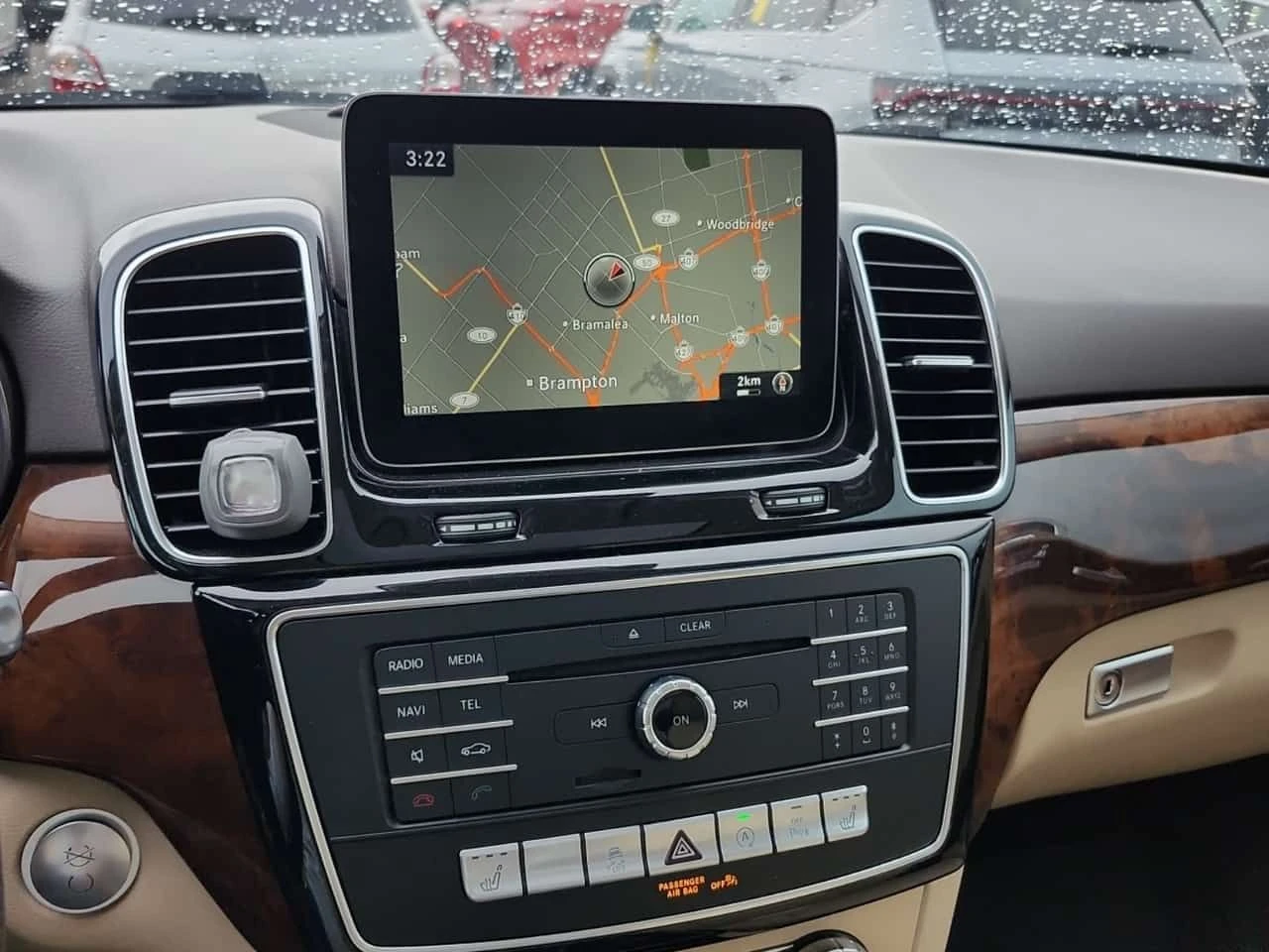 Mercedes-Benz GLE 400 * CARFAX * ПАНОРАМА * 2 КЛЮЧА * АВТОКРЕДИТ * , снимка 11 - Автомобили и джипове - 55194037