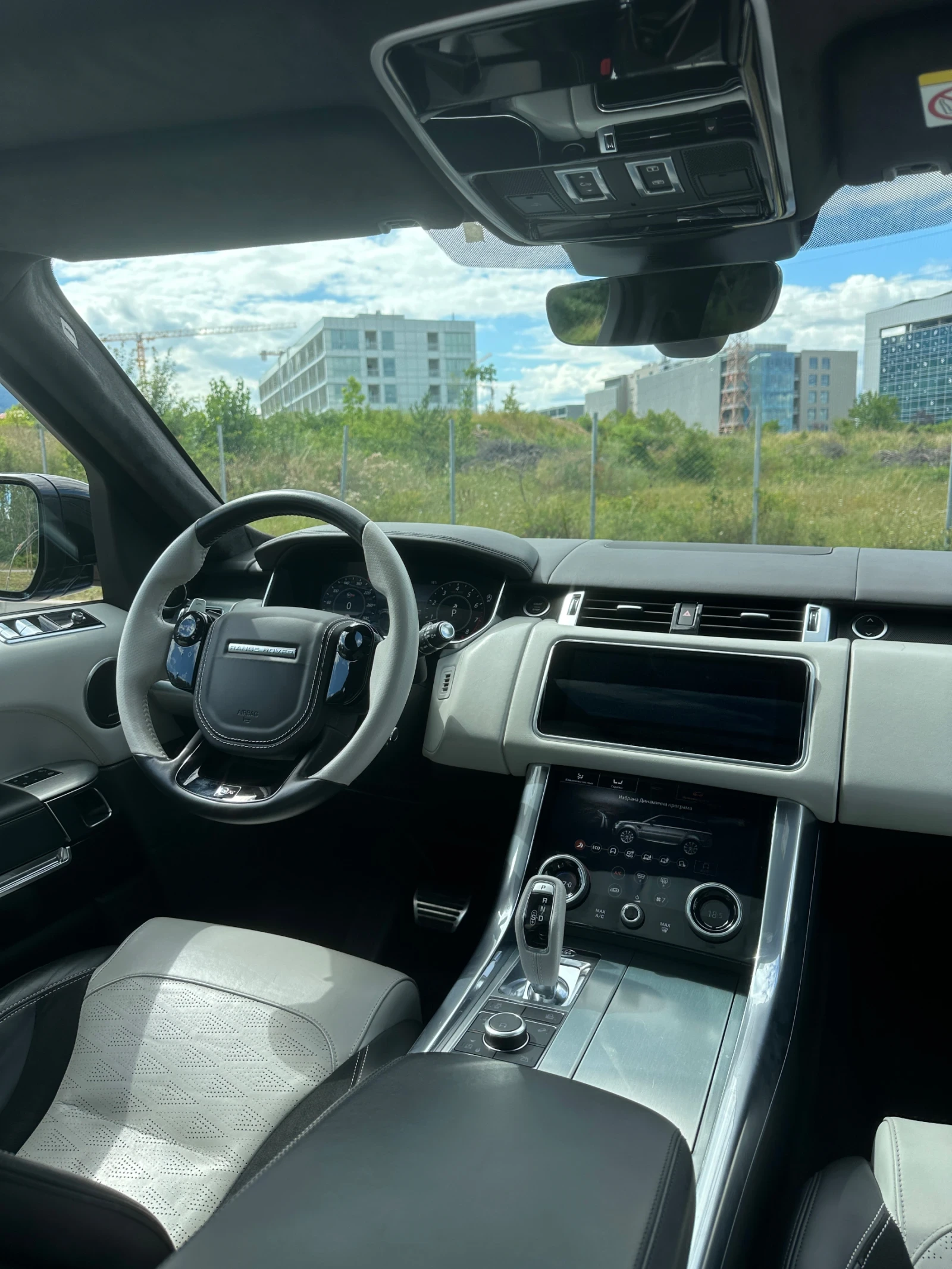 Land Rover Range Rover Sport Range Rover Sport SVR Carbon Edition | 2019 | 5.0 , снимка 11 - Автомобили и джипове - 55524473