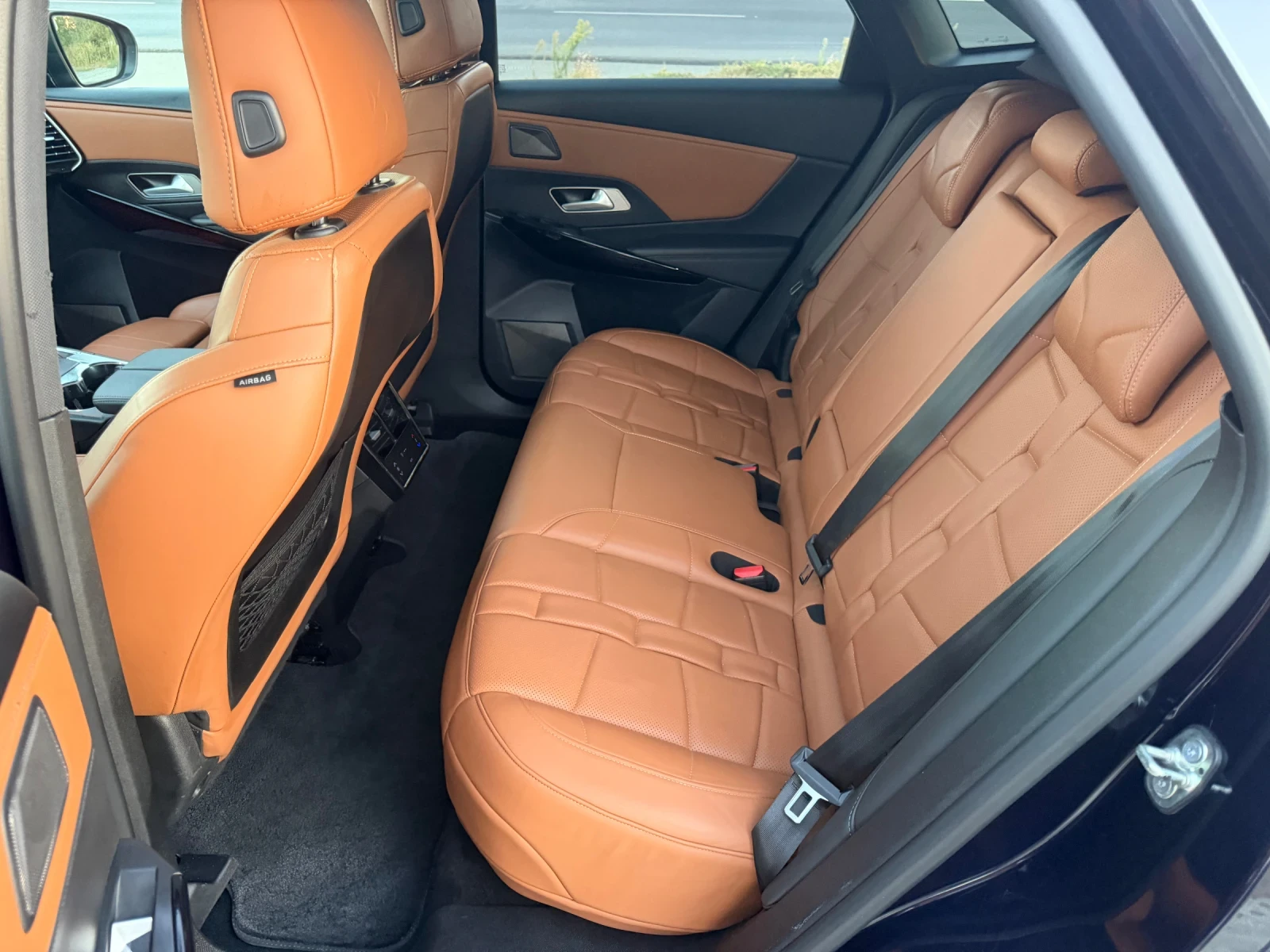 Citroen DS 7 Crossback E-TENSE 4X4 / PREMIUM LUX / PHEV, снимка 13 - Автомобили и джипове - 55838692