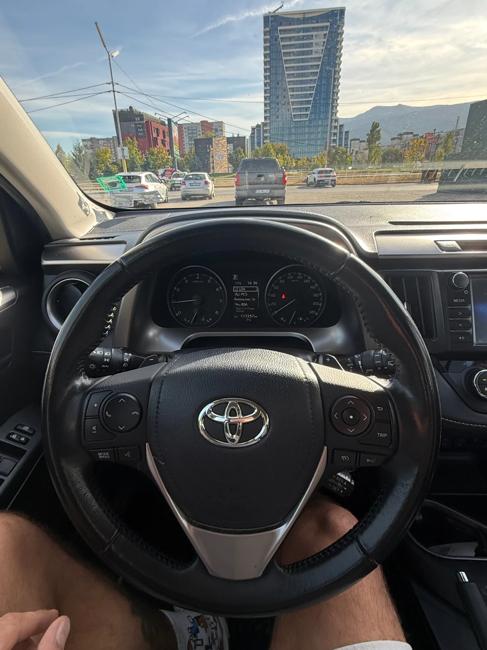 Toyota Rav4 4x4, снимка 12 - Автомобили и джипове - 56022230
