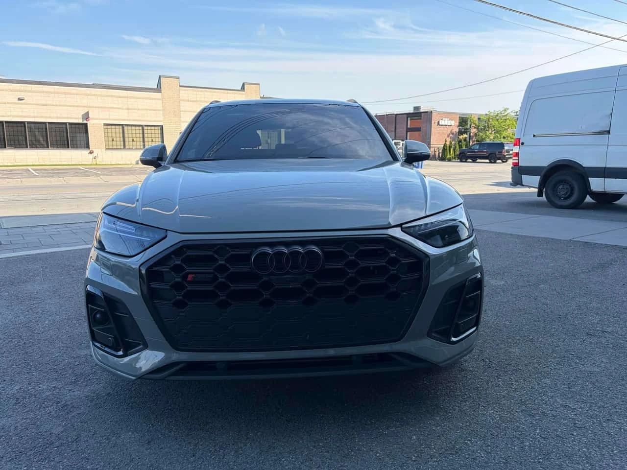 Audi SQ5 * Technik * CARFAX * ДИСТРОНИК * ПАНОРАМА * , снимка 2 - Автомобили и джипове - 56665053