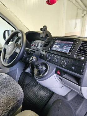 VW Transporter T6 Комби, снимка 9