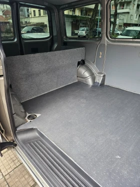 VW Transporter T6 Комби, снимка 15