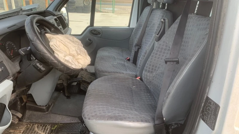 Ford Transit 2.2-CDTI, снимка 8 - Бусове и автобуси - 39209491