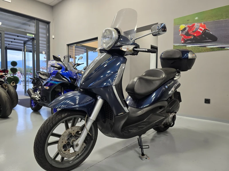 Piaggio Beverly 250ie, Tourer, 2008г., снимка 7 - Мотоциклети и мототехника - 52064251