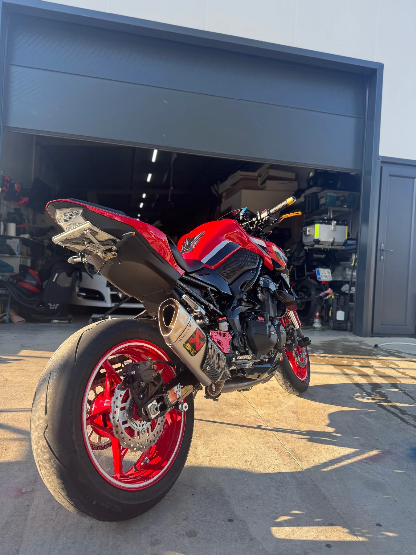 Kawasaki Z Z900 - 50th anniversary - Black Widow + Akrapovic, снимка 2 - Мотоциклети и мототехника - 54598189