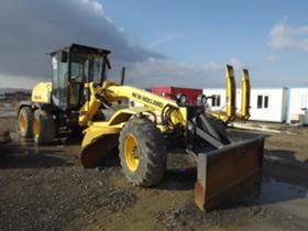 Грейдери Друга New Holland F156, снимка 3