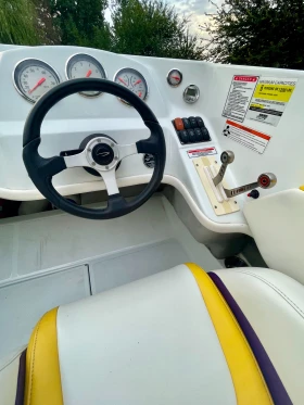 Моторна яхта Baja  Outlaw 20, снимка 8