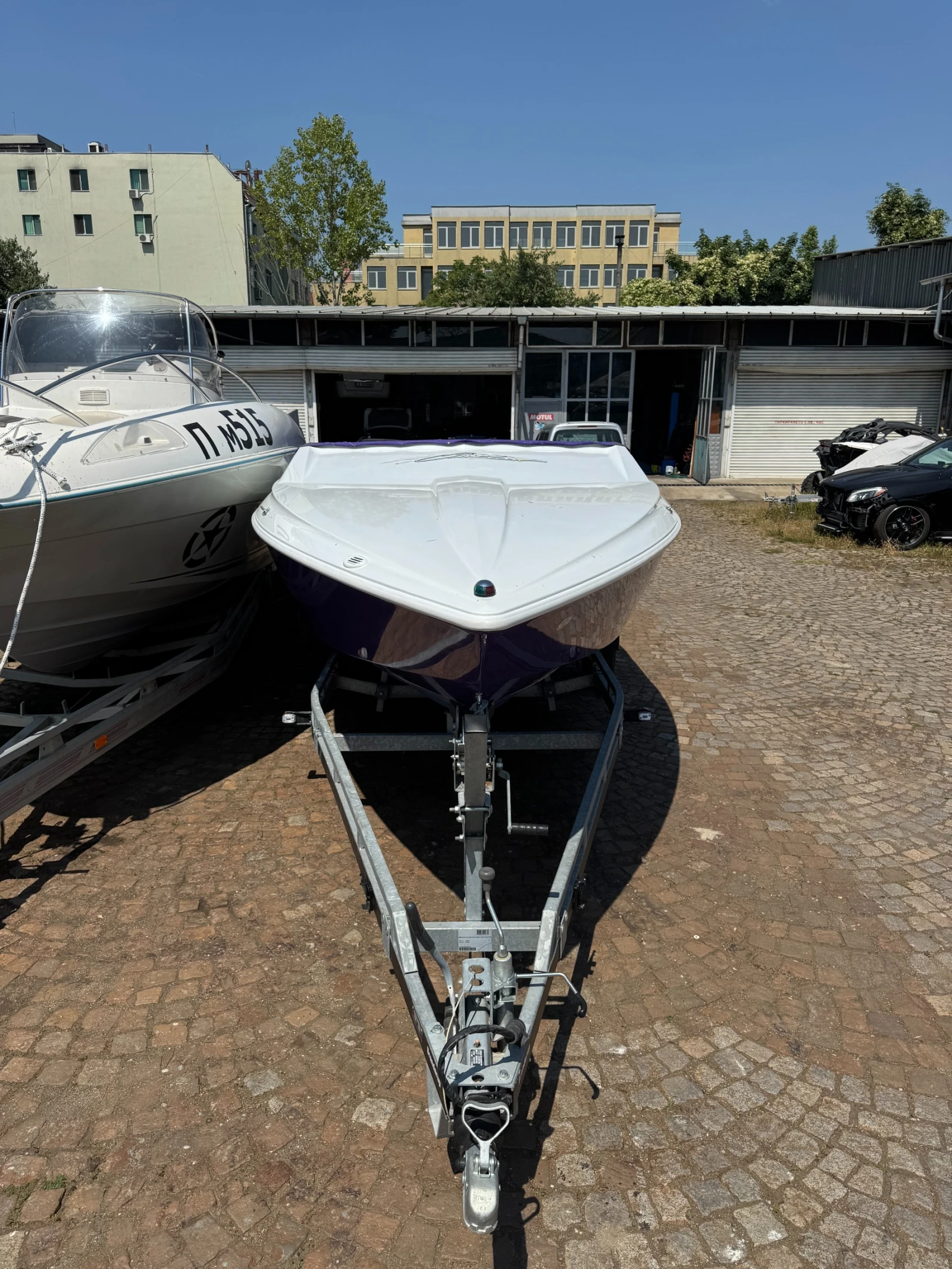 Моторна яхта Baja  Outlaw 20 - изображение 5