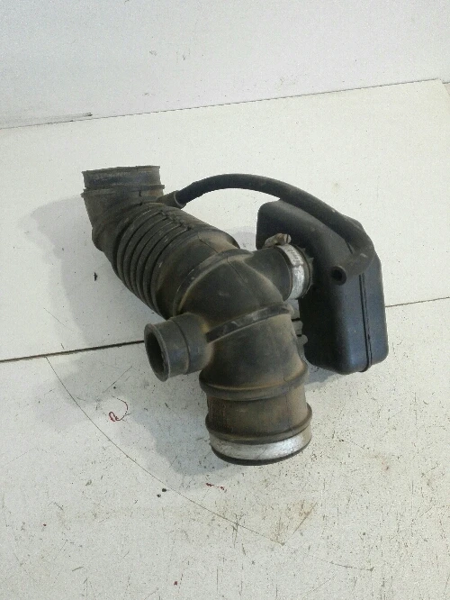 Гофриран Маркуч Мицубиши Спейс Стар 1.3б