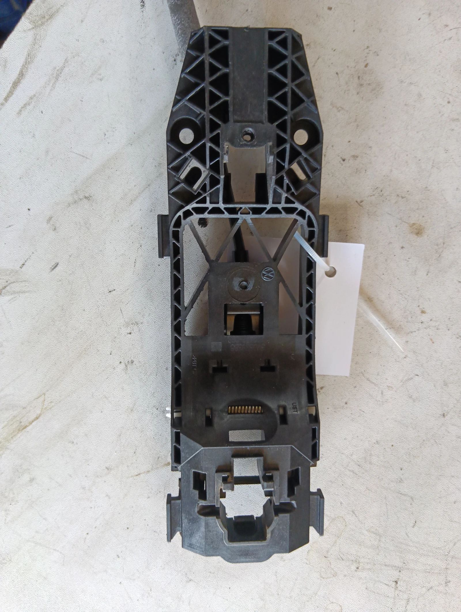 основа дръжка 8V0839885 Audi A3