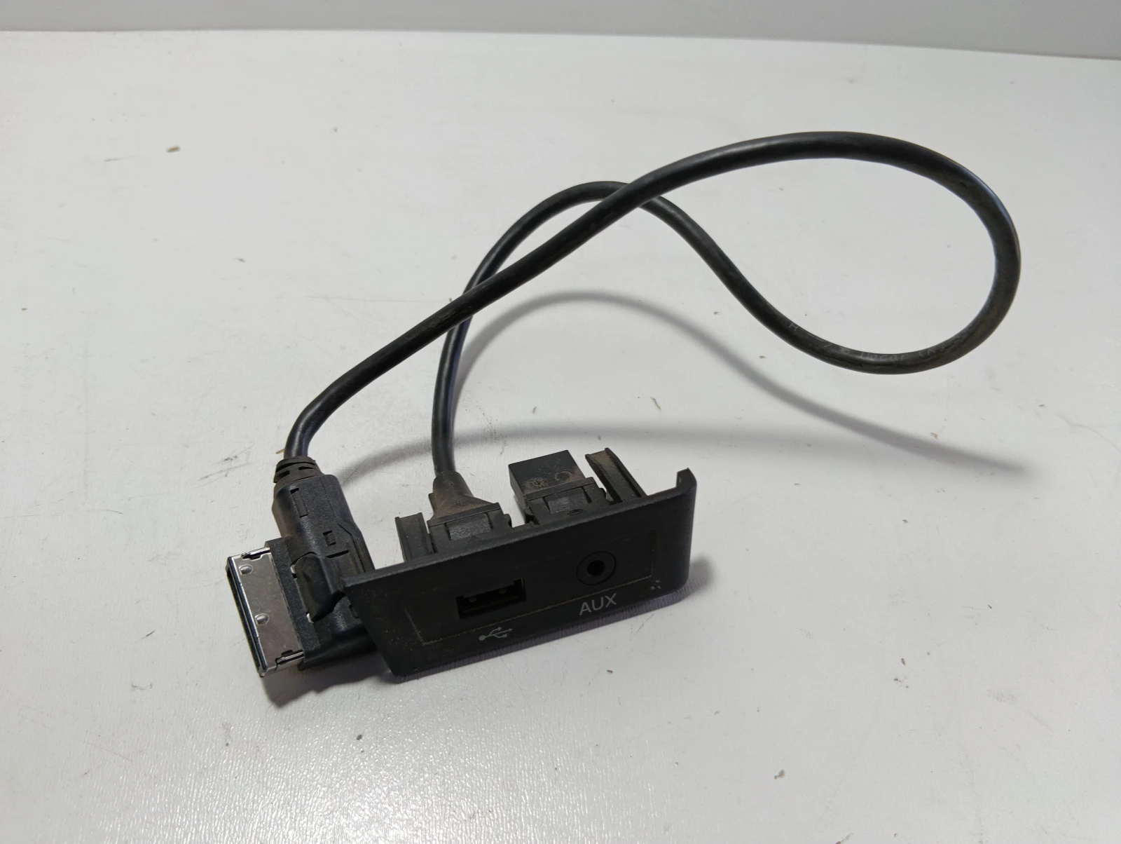 usb/aux 5JB035726 Skoda Rapid