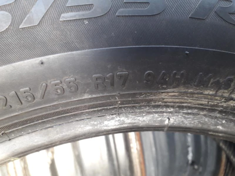 Гуми Зимни 215/55R17, снимка 7 - Гуми и джанти - 23913515